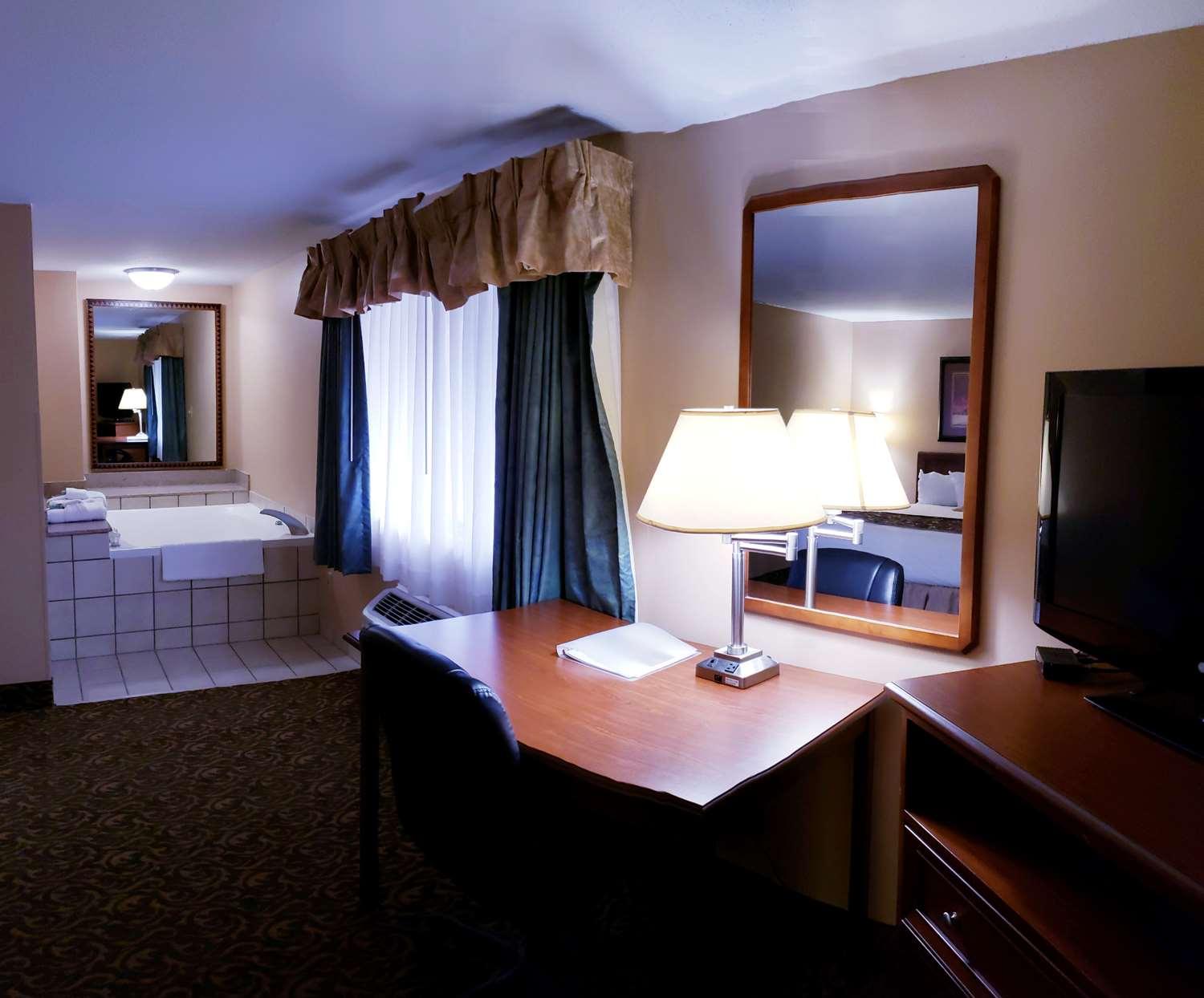 Surestay Plus Hotel By Best Western Black River Falls Dış mekan fotoğraf